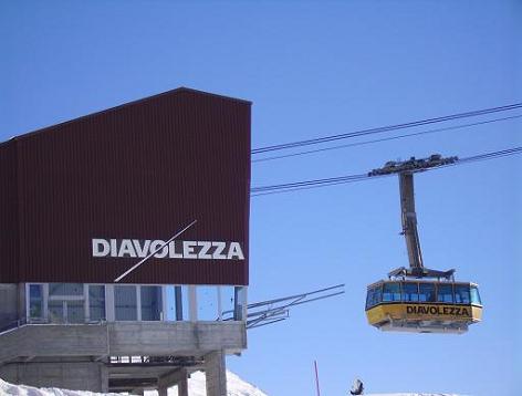 Funivia Diavolezza che da 2000 mt porta a 3000 mt - St Moritz - Saint Moritz