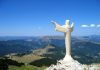 statua del cristo delle nevi ussita