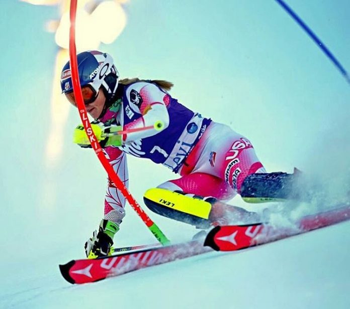 Una sciatrice durante la Coppa del mondo di Sci - Photo Credits: alpin_ski_worldcup