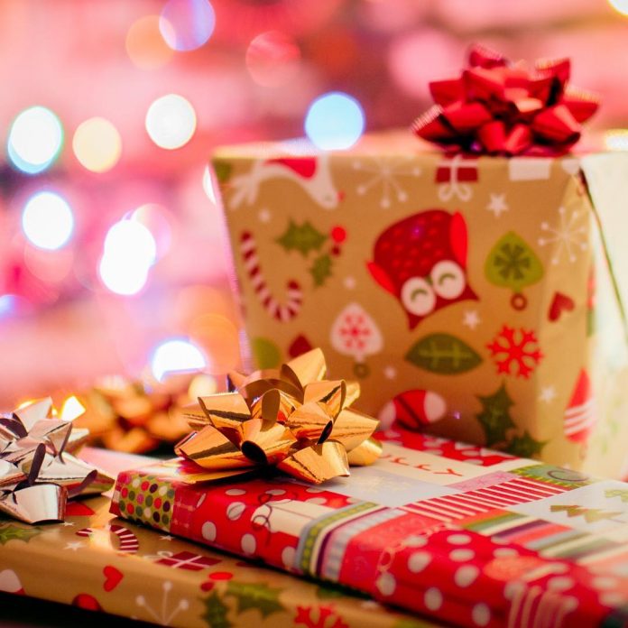 I regali e pacchi di Natale - Credits: sploofstick
