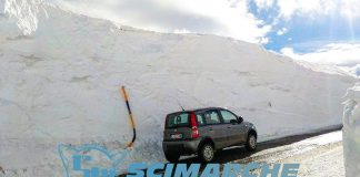 Una foto epica di qualche settimana fa, scattata a Sarnano (notare l'aggressività della Fiat Panda) - Credits: Centro Fondo e Snowkite Monte Ragnolo