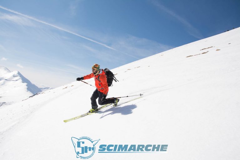 Il telemark è una tecnica sciistica nata nell'800 in Norvegia