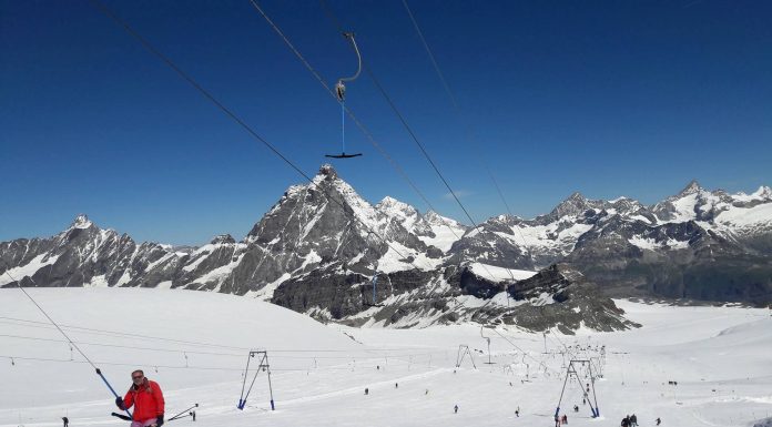 Sci estivo a Cervinia Breuil Valtournenche