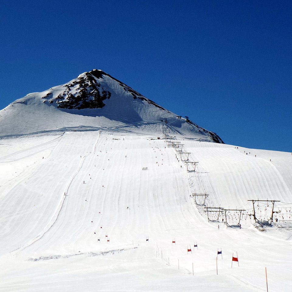 Sci estivo al Passo dello Stelvio