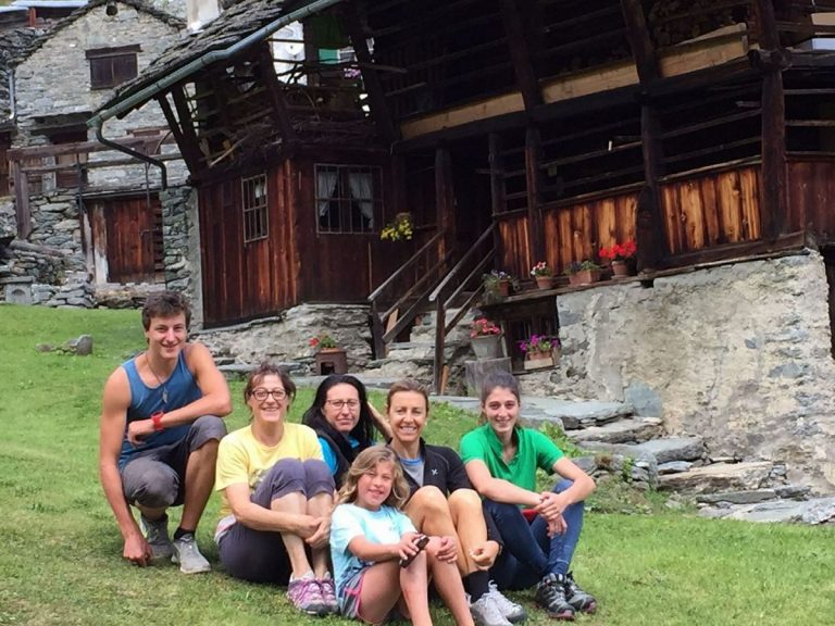 Deborah Compagnoni in vacanza ad Alagna sceglie il rifugio Zar Senni in val d’Otro
