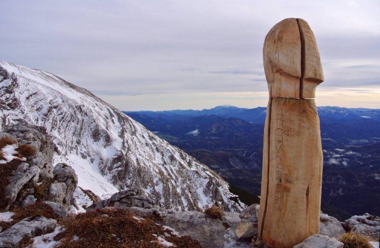 Austria scoperto pene gigante in cima alla montagna Oetscher