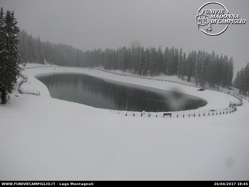 Lago Montagnoli in inverno