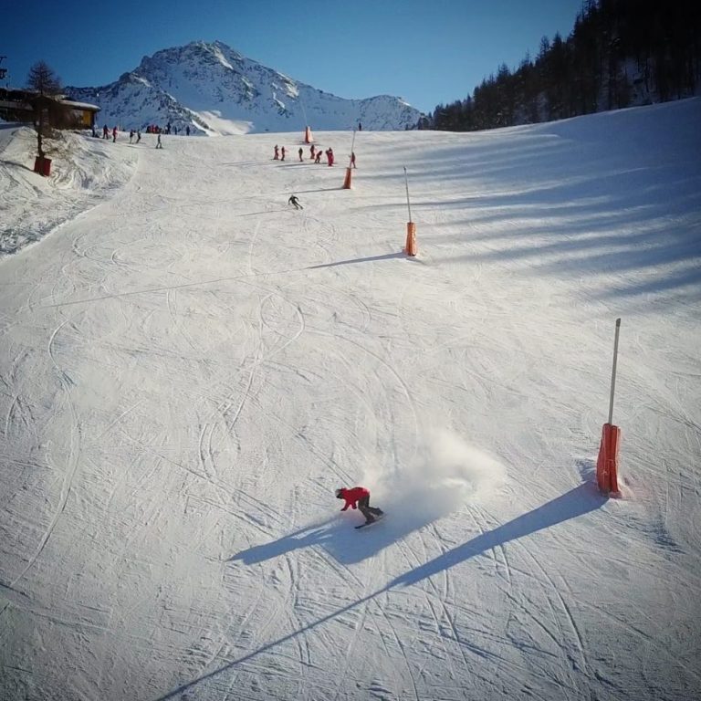 Vialattea, non saranno venduti gli skipass stagionali per la stagione invernale 2020/2021
