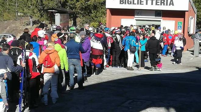 fila biglietteria skipass campo imperatore