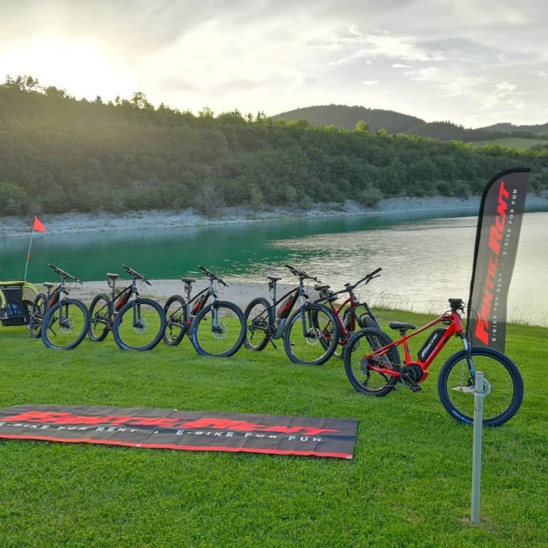 E-bike Lago di Fiastra: un’esperienza unica da provare nei Monti Sibillini