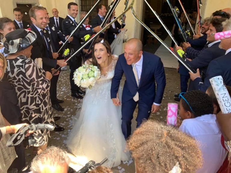 Max Blardone e Simona festeggiano il loro matrimonio con gli ex compagni della nazionale di sci