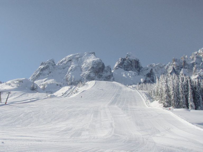 3 Cime Dolomiti si scia dal 16 novembre al Passo Monte Croce poi dal 23 novembre aprono altre piste da sci