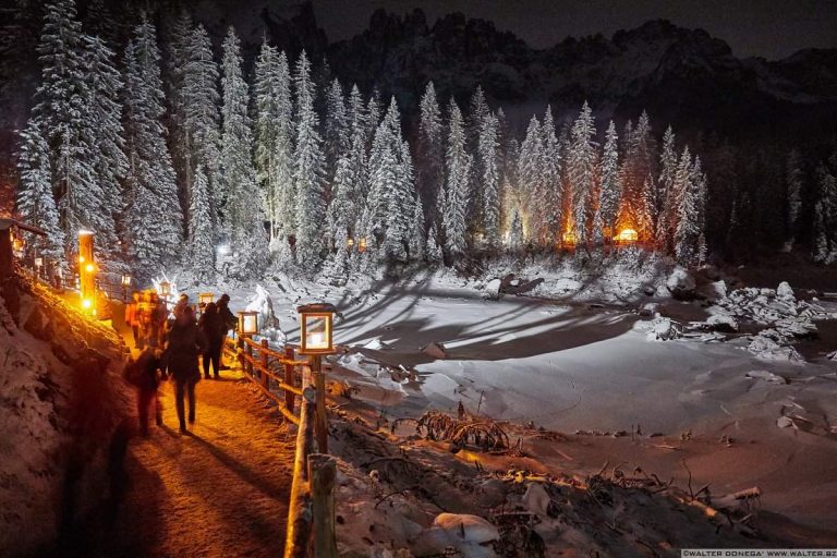 Mercatino di natale al Lago di Carezza 2019