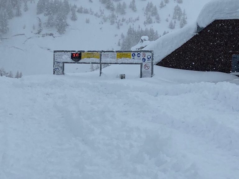 San Domenico,  la località nota come Sando coperta di neve, incredibile!