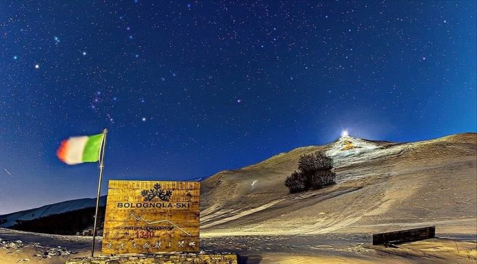 Bolognola by night, la foto scattata da Andrea Amici