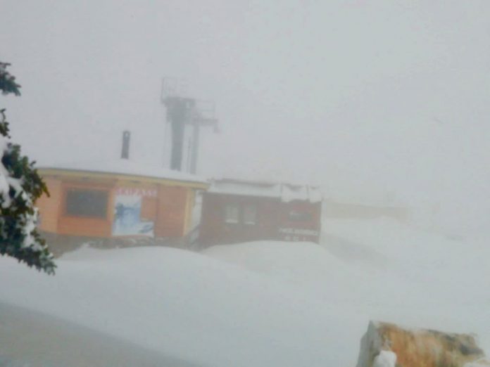 Bolognola ski, incredibile oltre 1 metro di neve