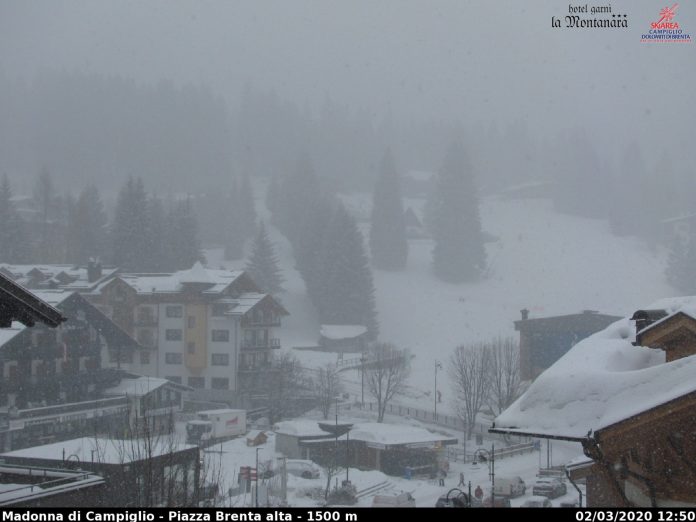 Neve ritorna abbondante sulle Dolomiti del Trentino Alto Adige