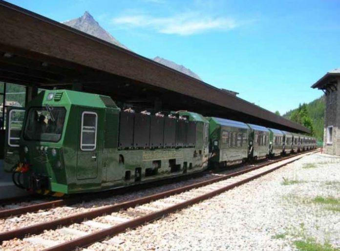 Il trenino Pila Cogne mai utilizzato va all'asta