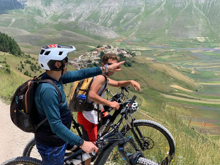 E-bike e tour in bici: il modo nuovo di scoprire i Monti Sibillini