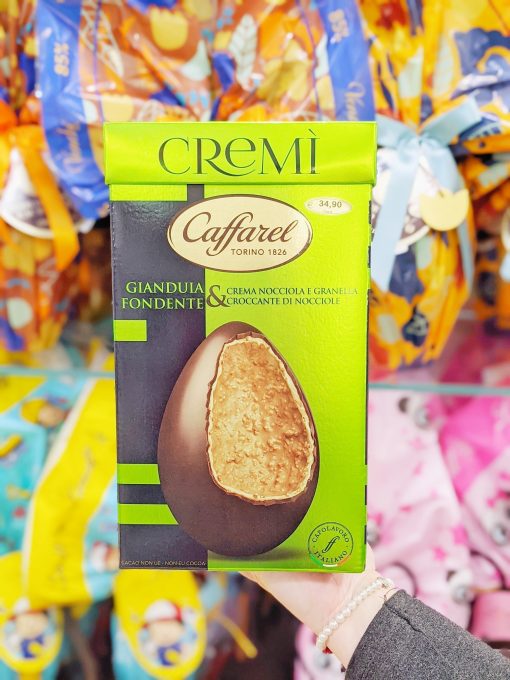 Caffarel, uovo di Pasqua gianduia fondente, interno crema nocciola e granella croccante di nocciole