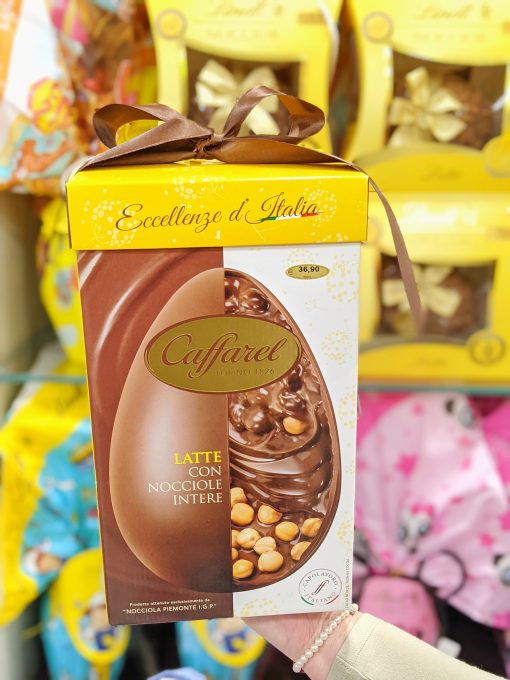 Caffarel, uovo di Pasqua cioccolato al latte con nocciole intere