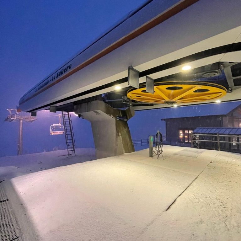Frontignano, arriva la neve e riaprono gli impianti e rifugio