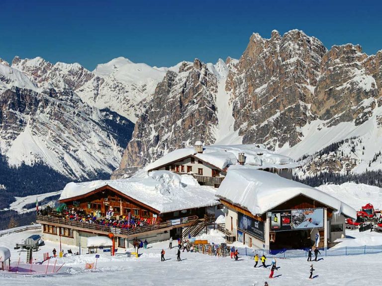 Cortina, Faloria sci fino al 1 maggio mentre Lagazuoi, Cristallo e Tofana piste aperte fino a metà aprile