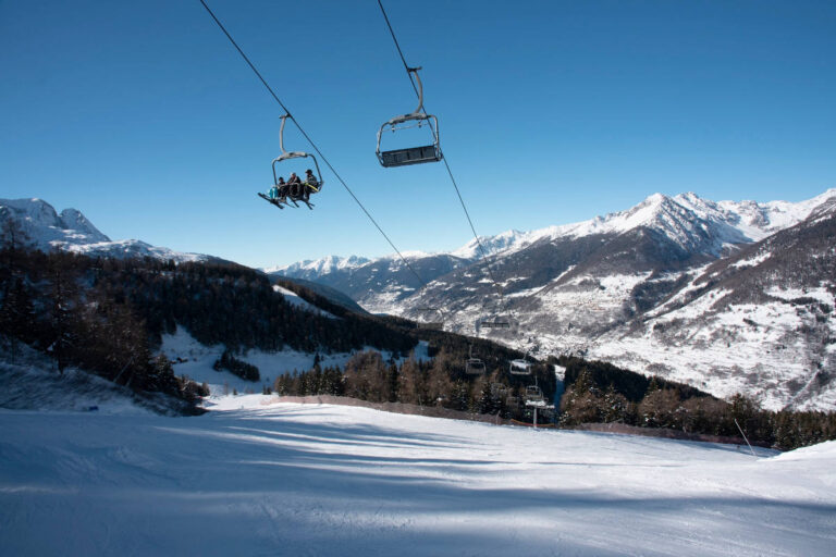 Pontedilegno Tonale, impianti sci aperti fino al 15 maggio tranne la skiarea Temù