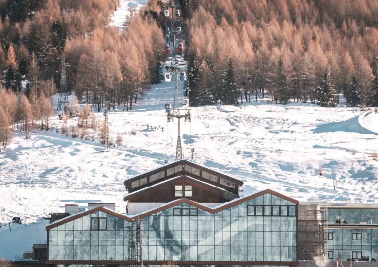 Coworking Livigno, apre il primo ufficio alpino sulle piste da sci