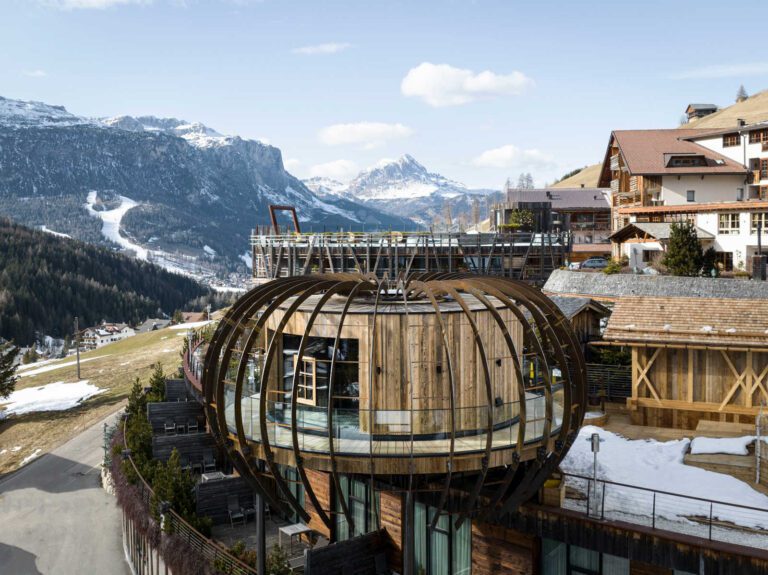 San Cassiano, sauna girevole è l’ultima novità dell’Hotel Fanes