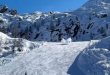 Elicottero perde una bombola che sfiora gli sciatori sulla pista di Aprica – VIDEO
