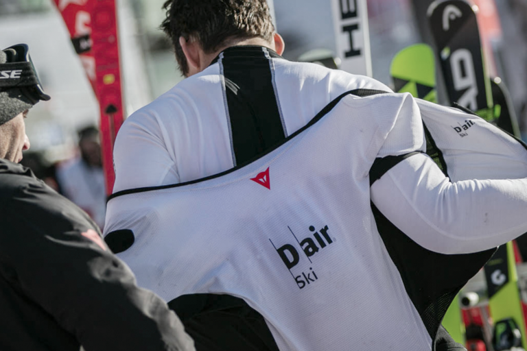 Come funziona l’airbag per lo sci “Dainese D-air Ski”?