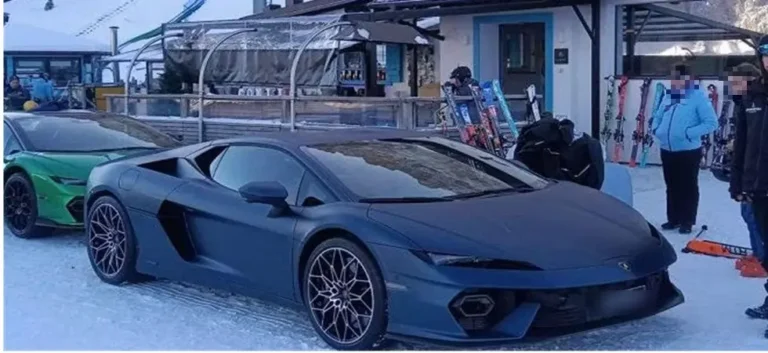 Con la Lamborghini al rifugio Comici e scoppia la polemica