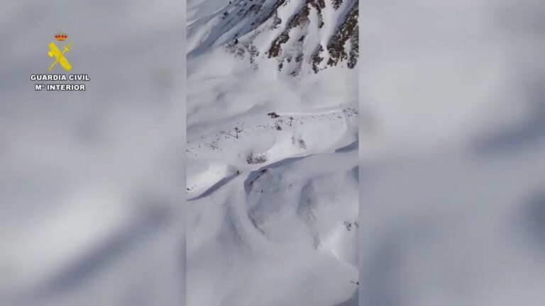 Spagna, drammatico incidente seggiovia precipita ci sono feriti gravi tra i passeggeri – VIDEO