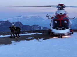 Monti Sibillini, elicottero in soccorso degli escursionisti bloccati dal ghiaccio sul Monte Vettore