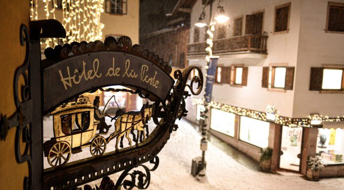 Cortina, l’Hotel de la Poste riapre il 4 dicembre e presenta il gin “Sapori di Cortina”