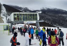 Monte Catria, torna la neve: weekend sugli sci e Apres-ski protagonisti