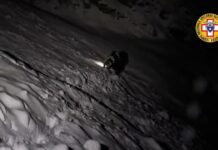 Monti Sibillini, ignora il maltempo e resta bloccato: 7 ore di soccorso nella tormenta – VIDEO