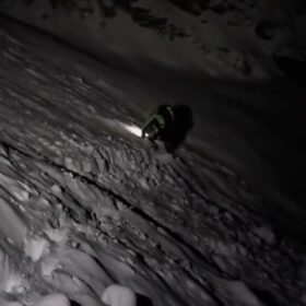 Monti Sibillini, ignora il maltempo e resta bloccato: 7 ore di soccorso nella tormenta – VIDEO