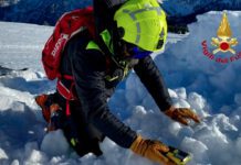 Valanga sul Tonale, almeno tre dispersi soccorsi in azione con due elicotteri