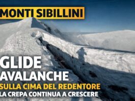 Monti Sibillini, si apre una glide avalanche sulla cima del Redentore e la crepa nella neve continua a crescere