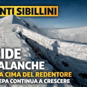 Monti Sibillini, si apre una glide avalanche sulla cima del Redentore e la crepa nella neve continua a crescere
